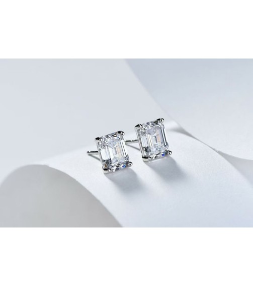 2ct Emerald Cut Diamond Earring 