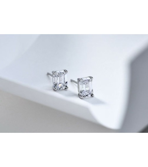 2ct Emerald Cut Diamond Earring 