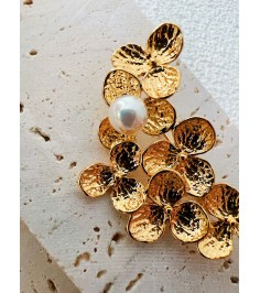 Full-Blown Flowers Brooch