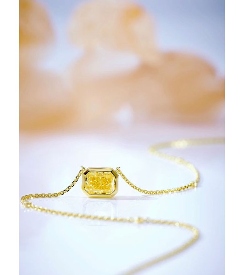 2ct Emerald Cut Yellow Diamond Necklace Yellow Gold