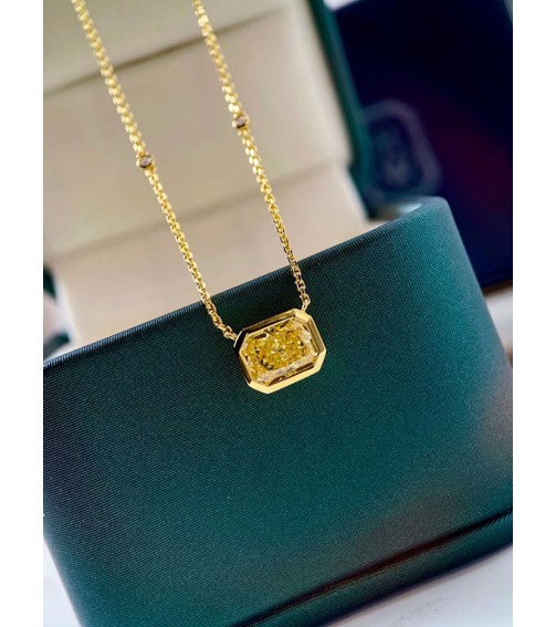 2ct Emerald Cut Yellow Diamond Necklace Yellow Gold