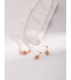 Golden Oasis Seashell Necklace