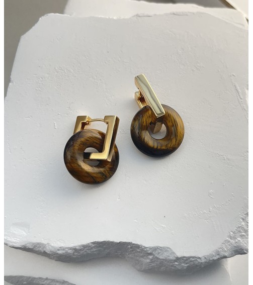 Tiger Eye Hood Style Gold Earring 